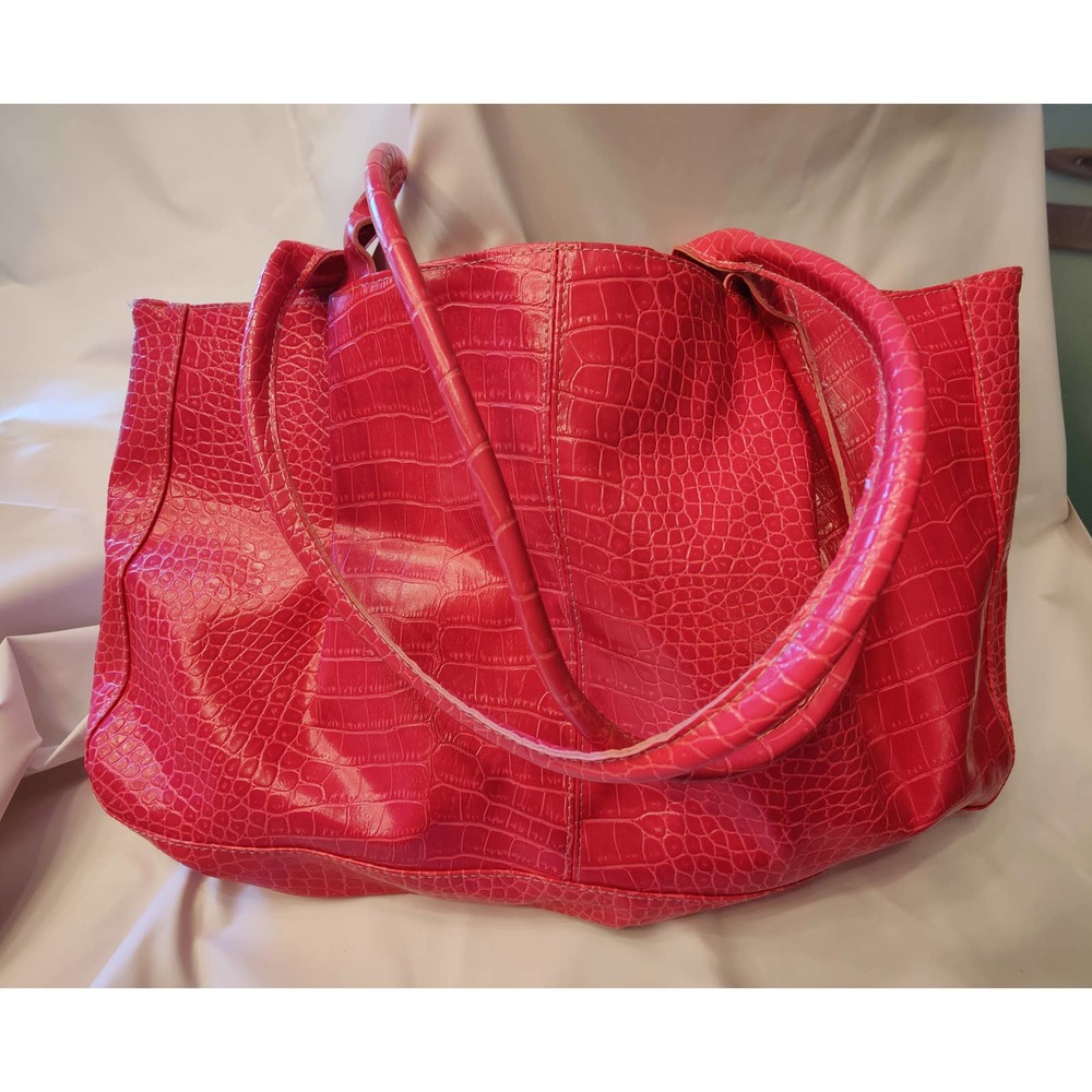 LARGE, ROOMY PINK Tote, TMO Brand Closure, Faux Croc Pattern